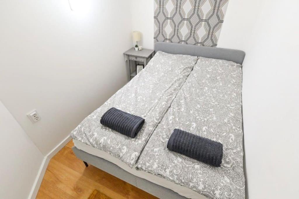 Апартаменти 2 Bedroom Flat In Damjanich Str., Hirsch